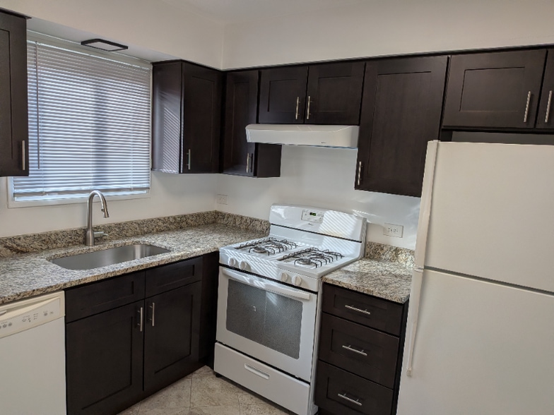 Building Photo - 15802 Orlan Brook Dr