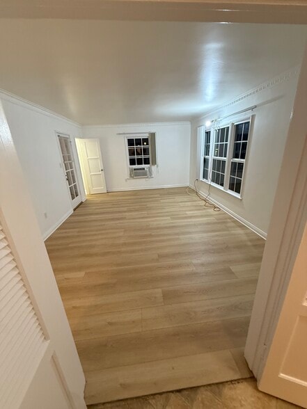 Great Room - 846 N Sweetzer Ave