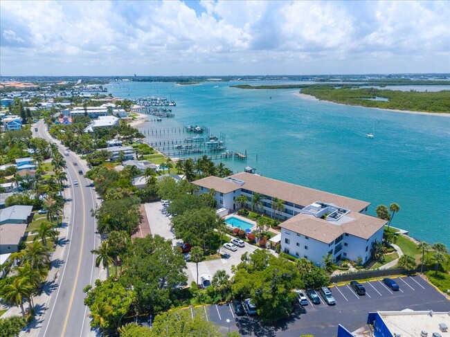Building Photo - 1630 Seaway Dr