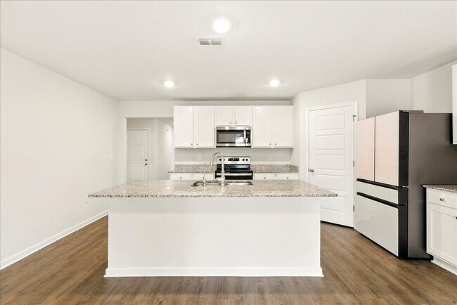 Building Photo - 18 E Sycamore Trl