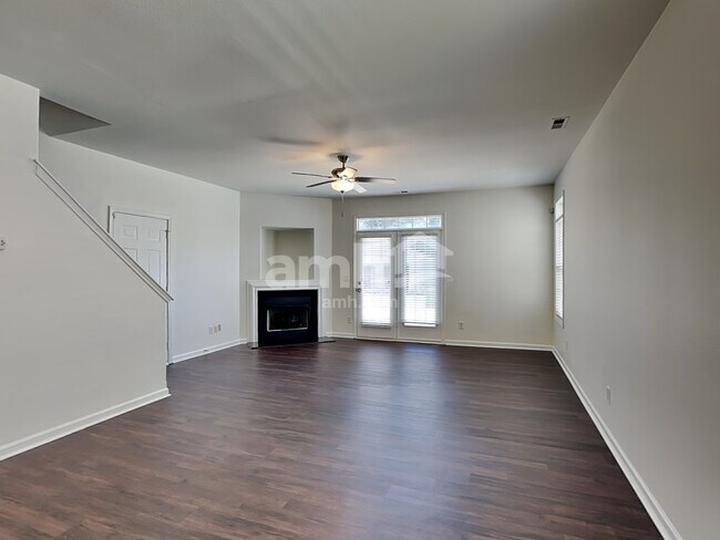 Building Photo - 11251 Heritage Green Dr