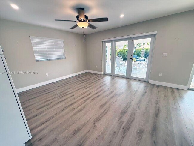 Building Photo - 1804 SW 104th Ct