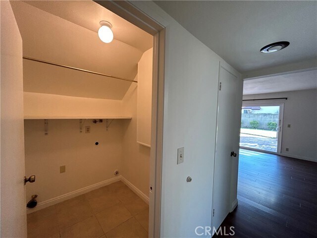 Building Photo - 2332 W 233rd St