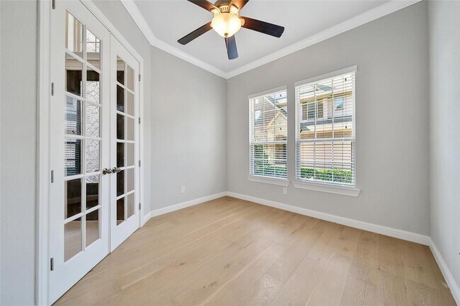 Building Photo - 18323 Parkview Point Dr