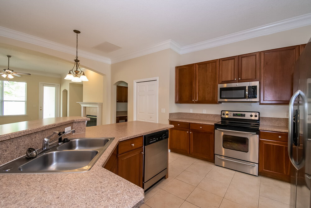 Building Photo - 2817 Alaskan Way