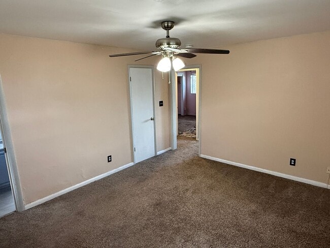 Building Photo - 5 Bedroom Home; Millcreek; 2800 sq ft; Lar...