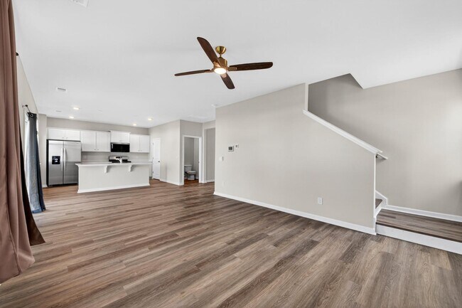 Building Photo - 185 Carolina Grv Blvd