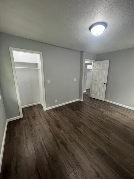 Building Photo - 110 Watt Ave