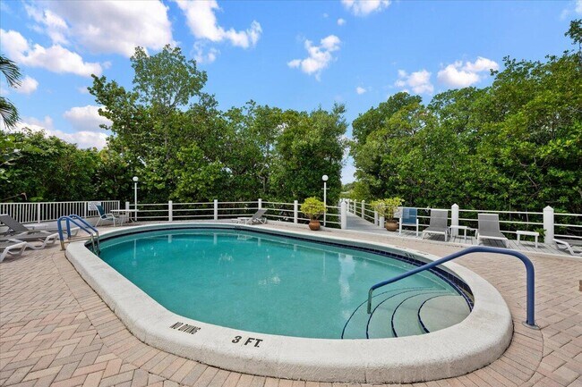 Building Photo - 3601 S Ocean Blvd