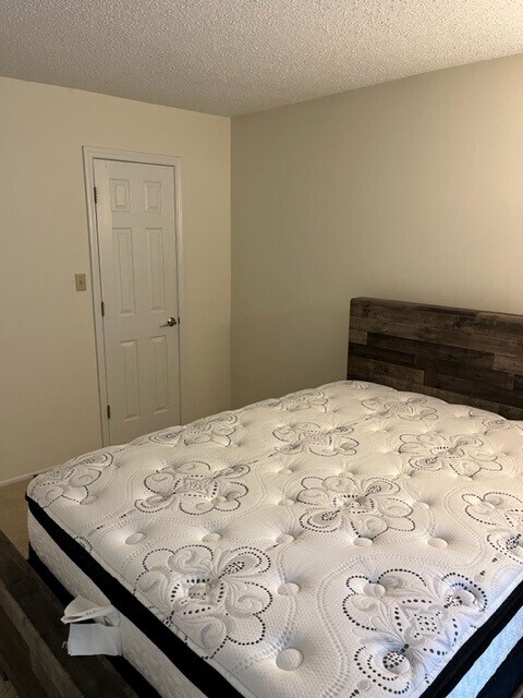 Building Photo - 2502 Cranbrook Ln