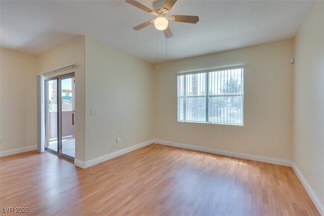 Building Photo - 8000 W Badura Ave