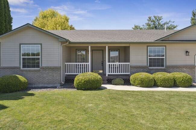 Building Photo - 7483 E Nottingham Ln