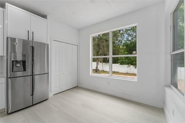 Building Photo - 9361 Monterey Bay Dr