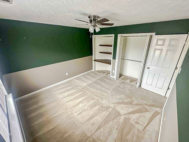 Building Photo - 3007 St James Pl