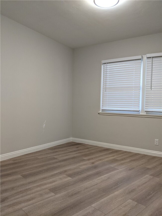 Building Photo - 4515 Castle Ln