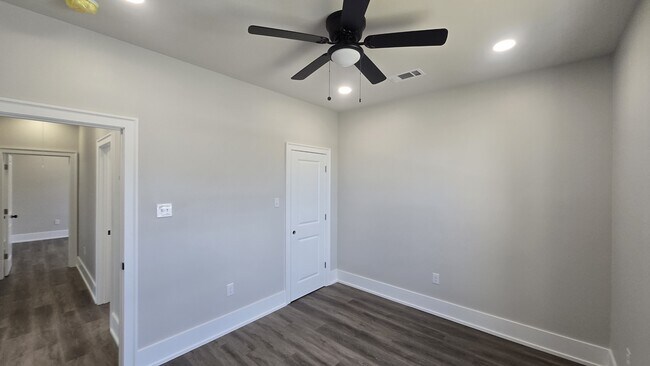 Building Photo - 3627 Park Blvd