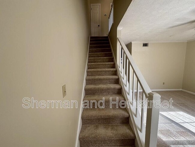 Building Photo - 1536 Elizabeth St