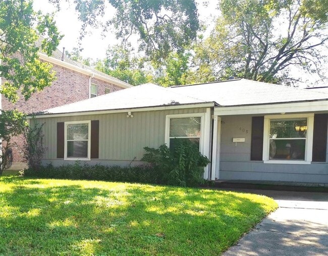 Primary Photo - 5405 Huisache St