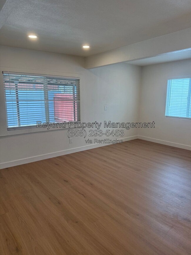 Building Photo - 2704 Highland Ave