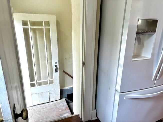 Building Photo - Historic Milwaukie 3 bedroom bungalow with...
