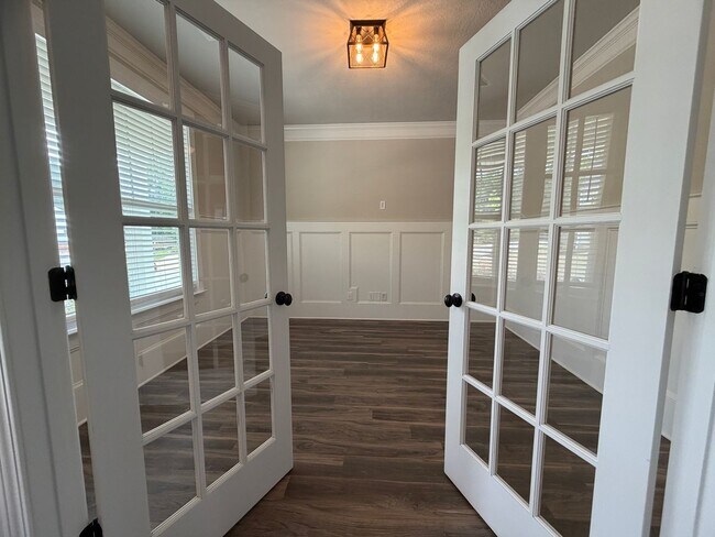 Building Photo - Gregory Landing - Aiken County