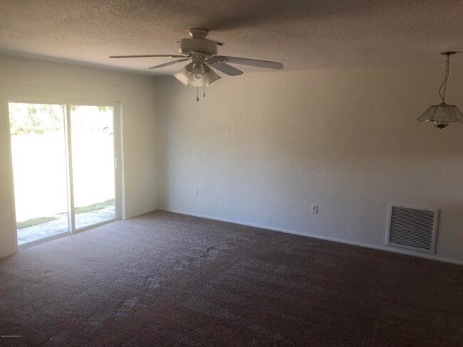 Building Photo - 1623 Sadigo St SE