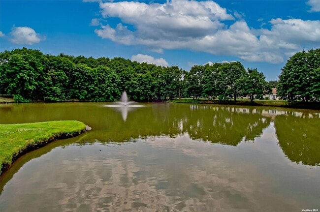 Building Photo - 613 Elton Ct W