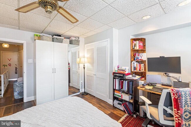 Building Photo - 613 Taney Terrace