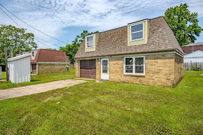 Building Photo - 442 Lamplighter Ln
