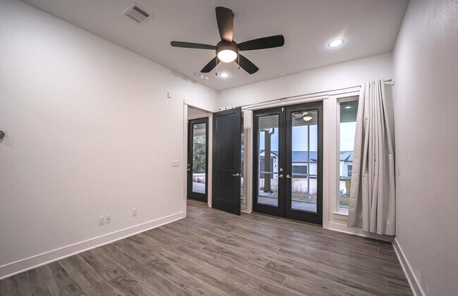 Building Photo - Modern Masterpiece in Canyon Lake