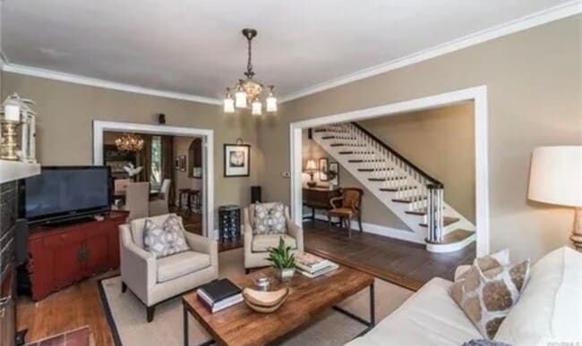 Building Photo - 3213 W Grace St