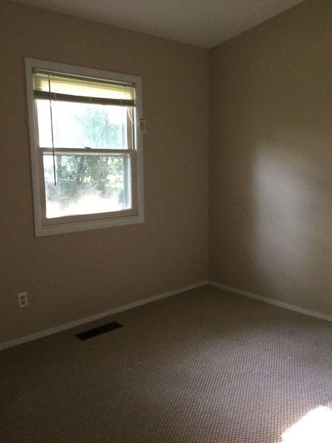 Building Photo - Available this August!