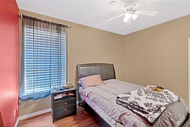 Building Photo - 4937 Bellflower Way