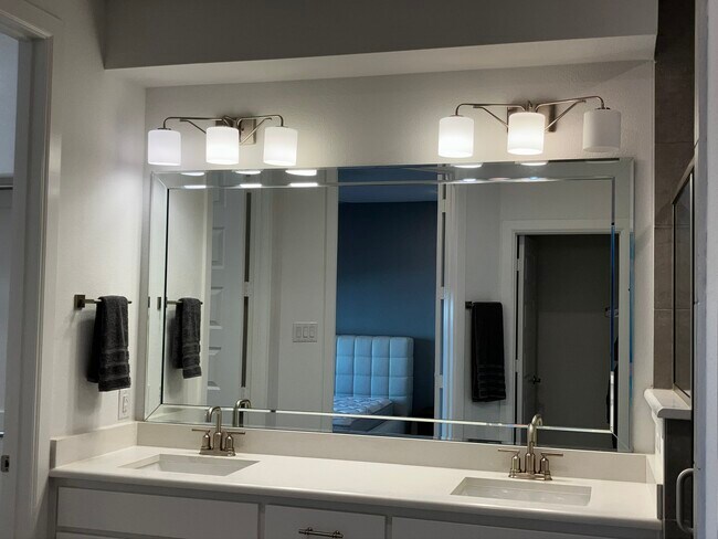 Building Photo - 522 Winners Cir