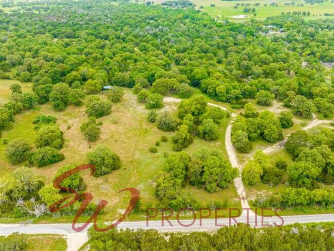 Building Photo - Beautiful Country Rental on Approximately 8 Acres Near Three Way