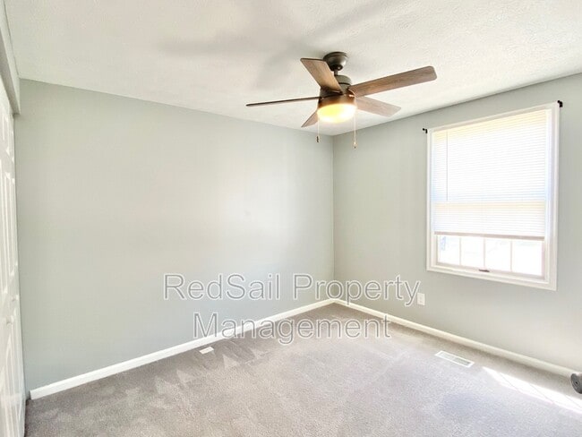 Building Photo - 30 Lucinda Ct