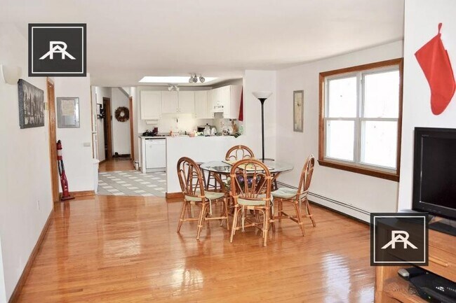 Building Photo - 3 bedroom in Brighton MA 02135