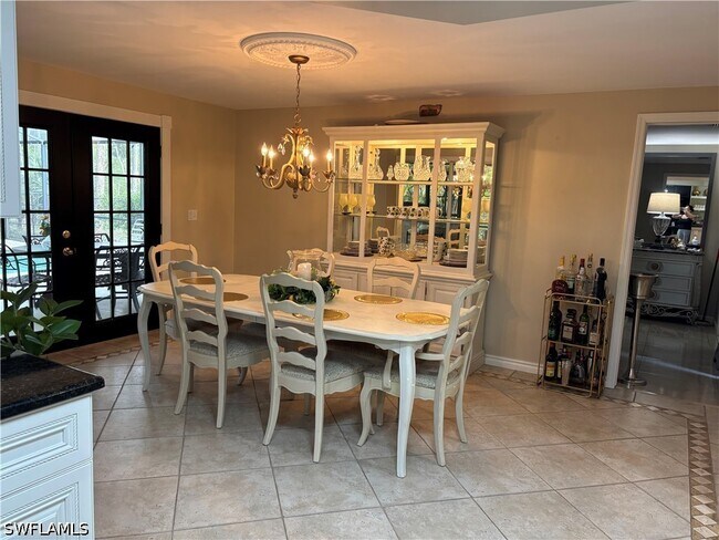 Building Photo - 1156 Oakes Blvd