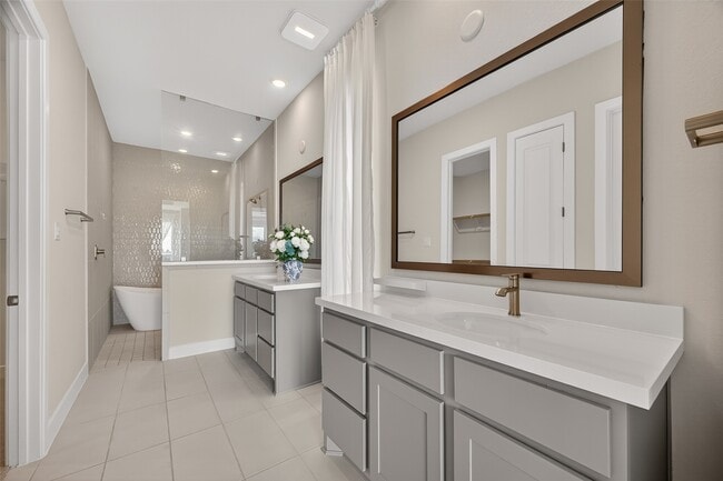 Building Photo - 4906 Tanyard Manor Dr