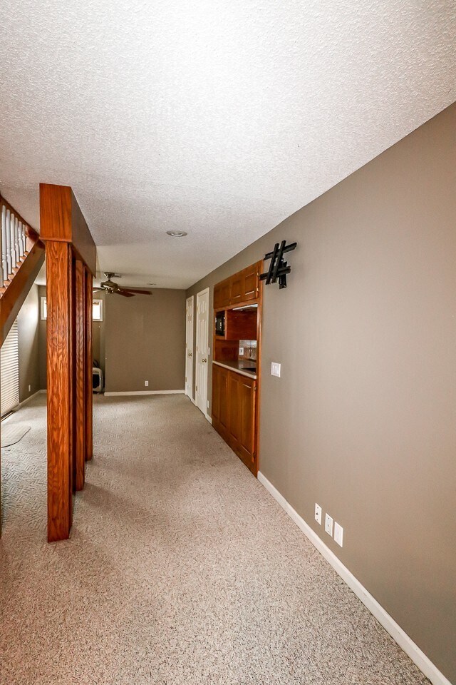 Building Photo - Beautiful 4 Bedroom, 3 Bath home. It has a 2 car garage plus a 1 car carport.  Stay warm in the w...