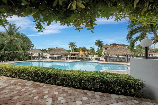 Building Photo - 1361 S Ocean Blvd