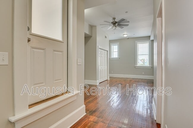 Building Photo - 1246 Broad St