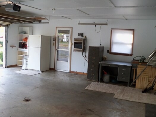 Building Photo - 7412 Township Road 269