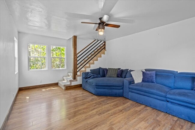 Building Photo - Beautiful Three Bedroom Home on Half Ac...