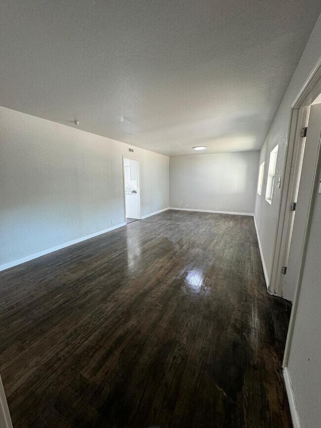 Building Photo - 152 Shadwell Dr