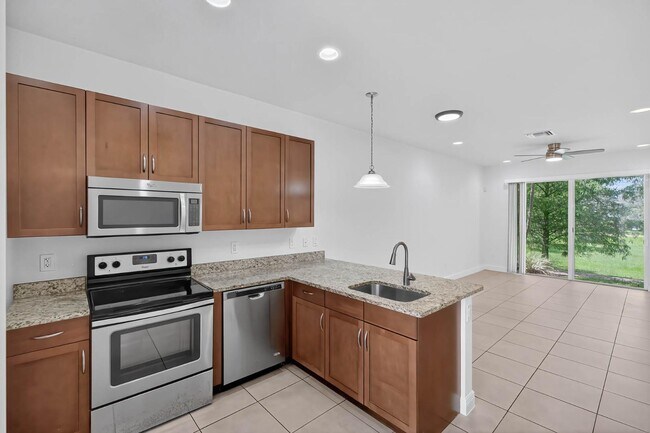 Building Photo - 7651 NW 88 Terrace