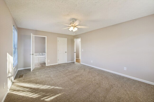 Building Photo - 353 Branham Mill Rd
