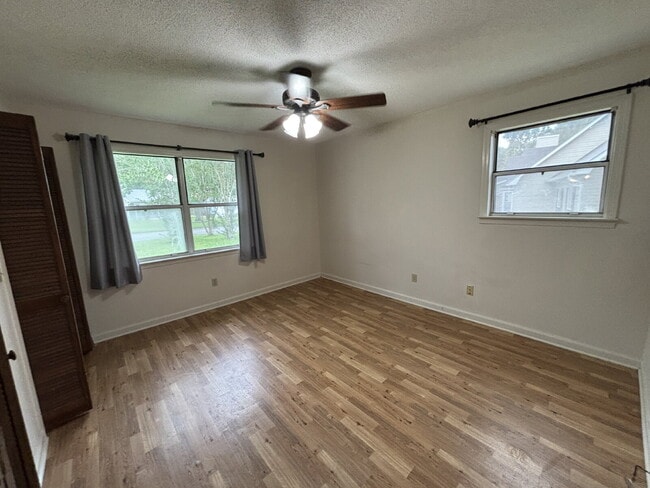 Building Photo - FOR RENT in Dothan, AL!!