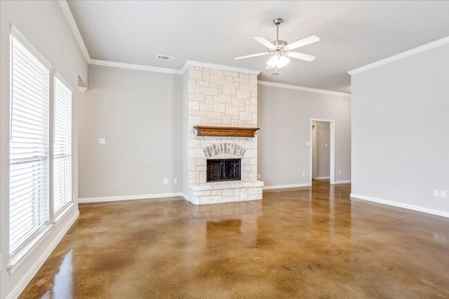 Building Photo - Duplex on Hilltop Drive | Midway ISD