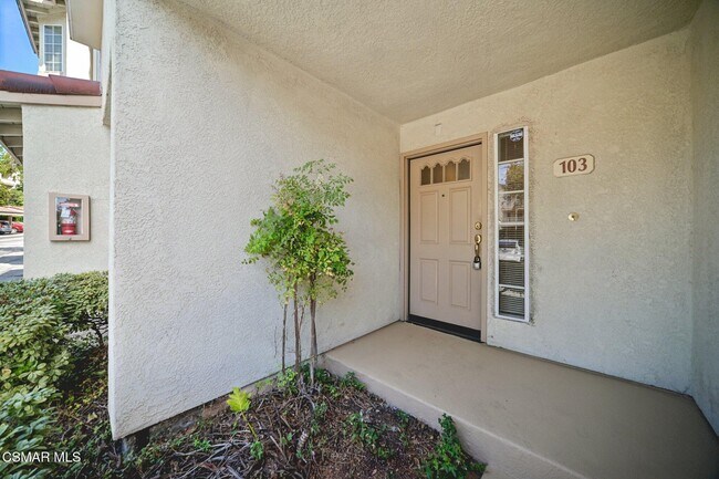 Building Photo - 668 Oak Run Trail